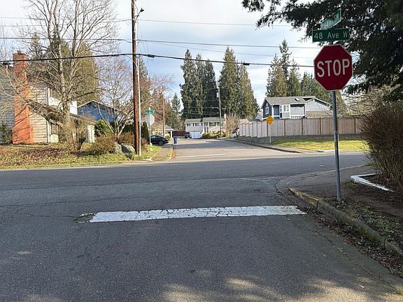 5th image of 4808 184th Pl SW