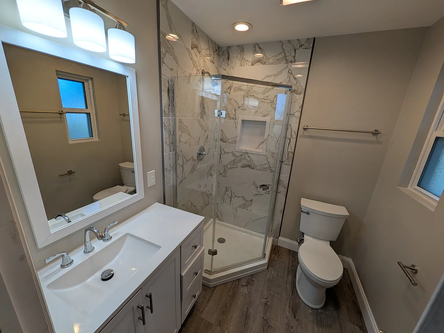 3 bed, 1184 sqft, $1,800 — Photo 2