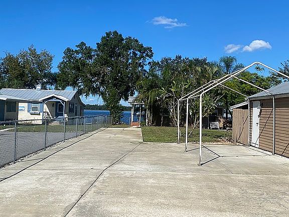 3rd image of 836 Lake Josephine Dr