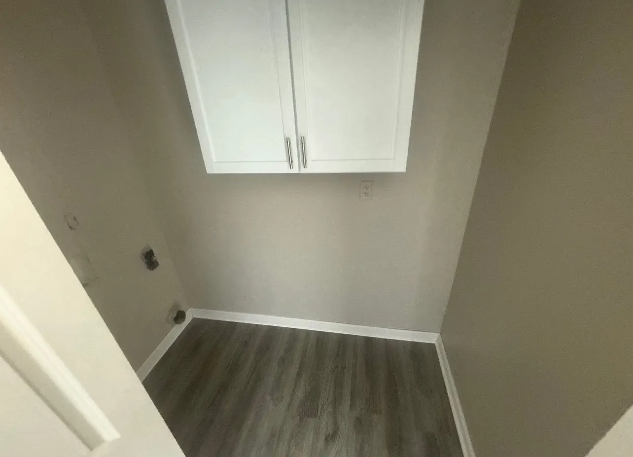 3 bed, 975 sqft, $1,350 — Photo 3