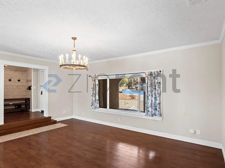 3966 Dyer Rd — Photo 13