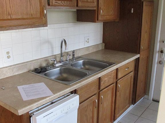 5th image of 1566 W 7th Ave