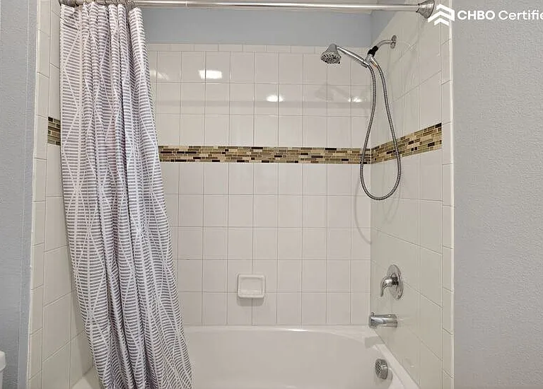 145 Malaga Ave — Photo 31