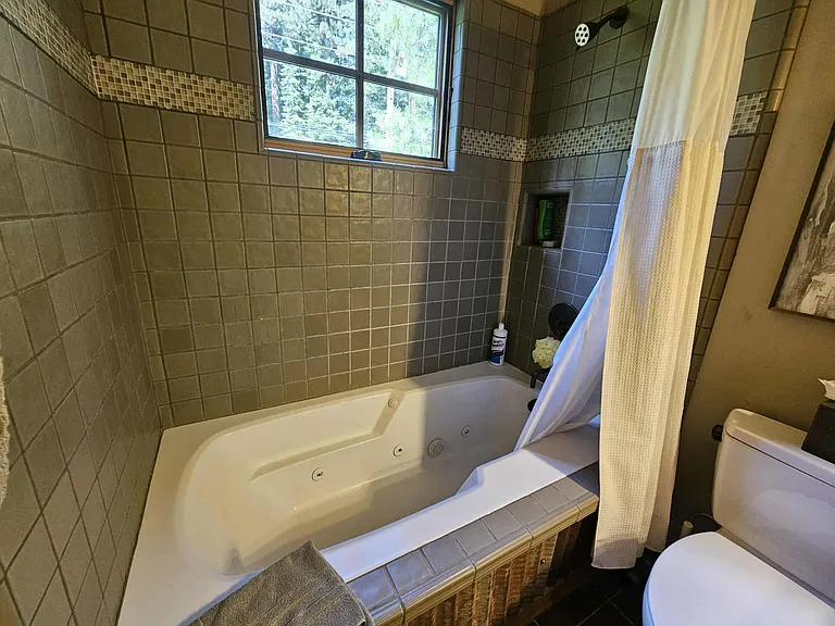 14174 Donner Ave — Photo 23