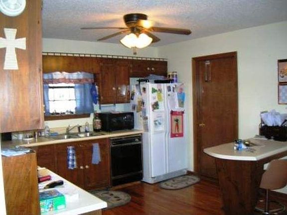 3rd image of 1374 Winwood Trl NW
