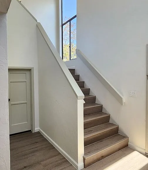 664 I Ave — Photo 2