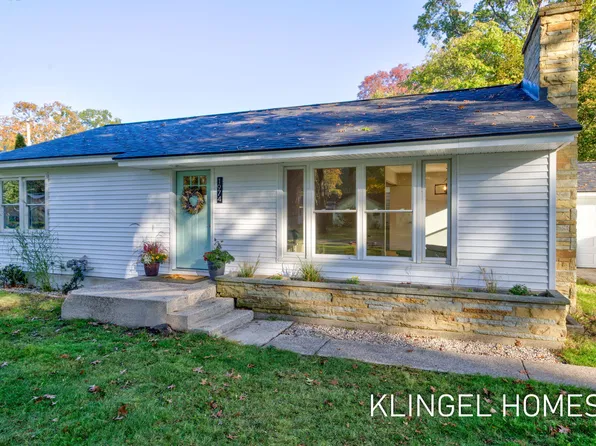 1974 Belmont Dr, Muskegon, MI 49441