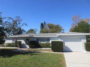5925 51st Ave N, Kenneth City, FL 33709