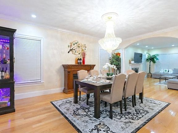 4th image of 33 Woodland Ave