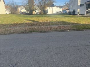 510 S 8th St, Coshocton, OH 43812