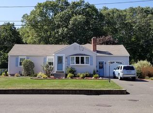 283 Mandalay Rd, Chicopee, MA 01020