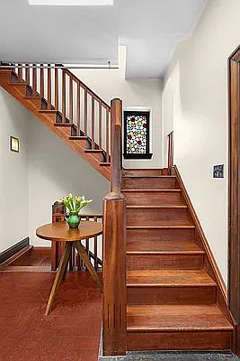 5th image of 33 Perry St