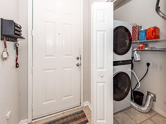 4th image of 60 Fenwick Hall Allee Aly APT 735