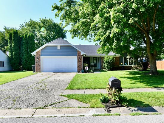 153 Foxwood Dr, Brownsburg, IN 46112
