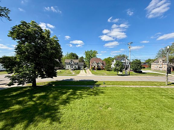 4th image of 19137 Westwood Dr #1