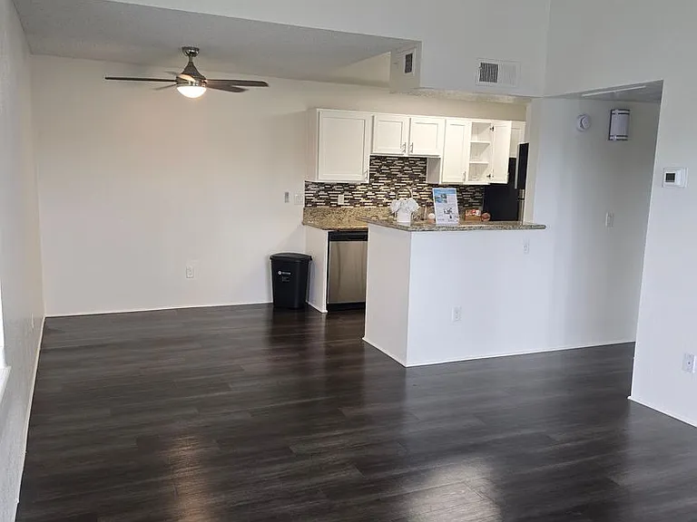 Waterstone Alta Loma Apartments — Photo 79