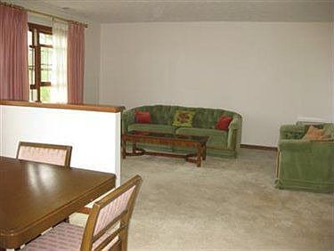 4th image of 5631 Gateway Ln #211