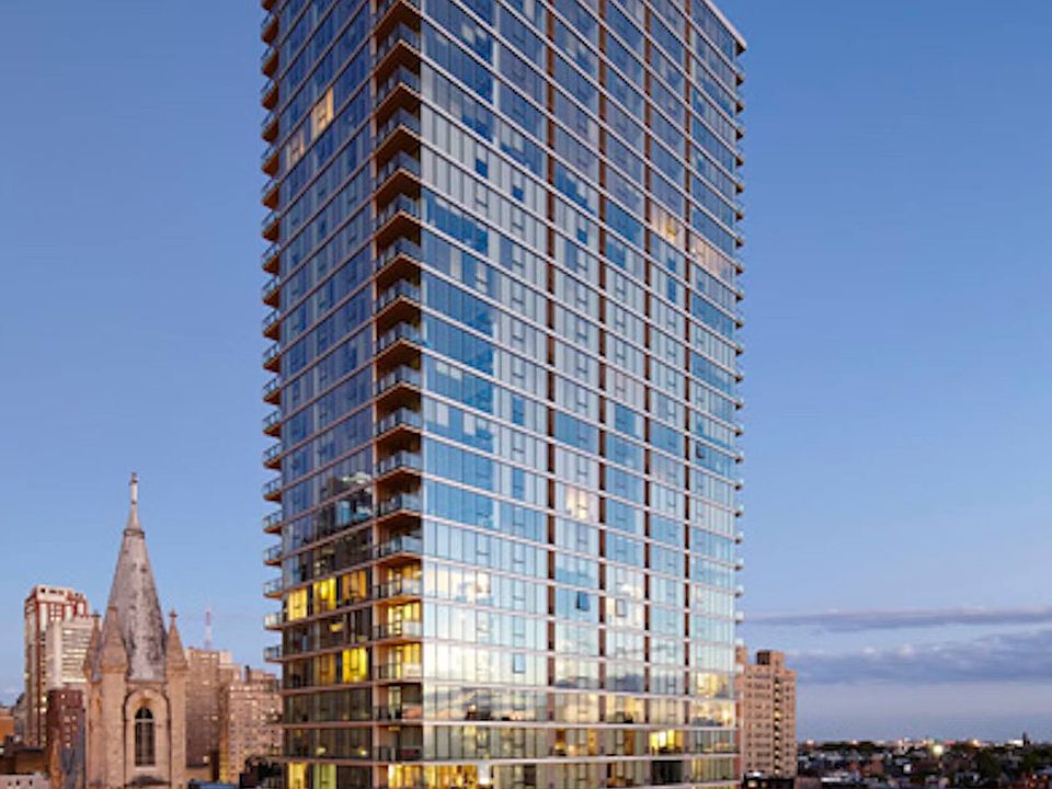 Building Photo 1
