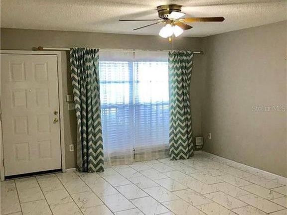 4th image of 569 Kensington Lake Cir