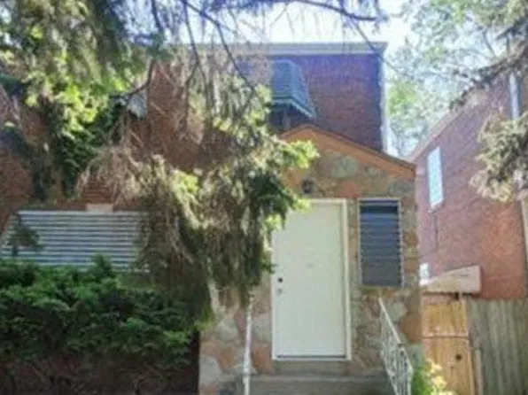 9055 S Clyde Ave, Chicago, IL 60617