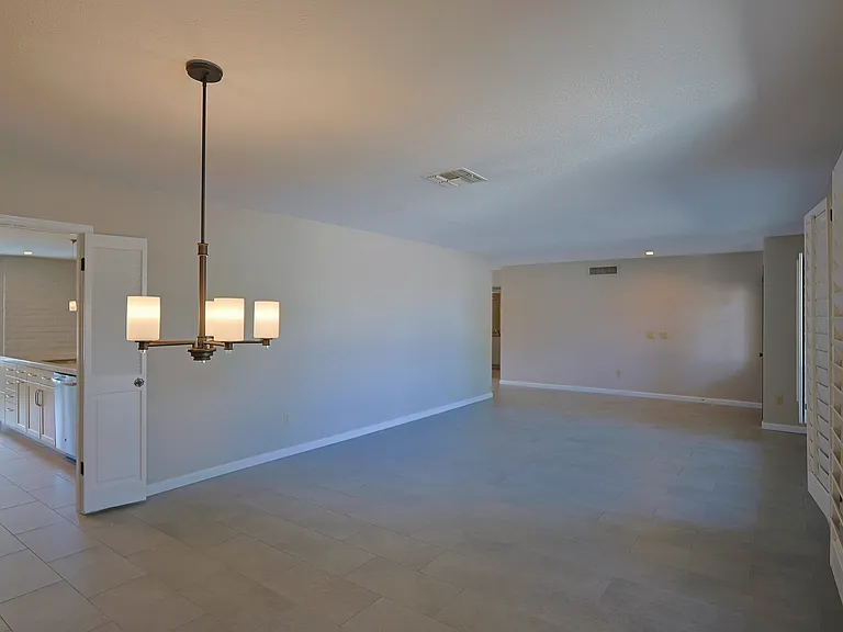 6722 S Martin Ln — Photo 8