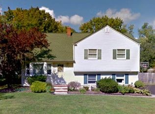 24 Hadler Dr, Somerset, NJ 08873