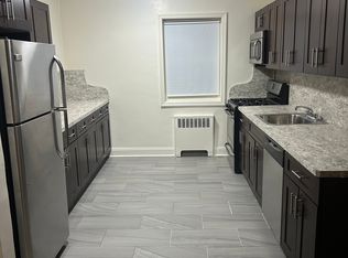 14 Arlo Rd APT 1A, Staten Island, NY 10301