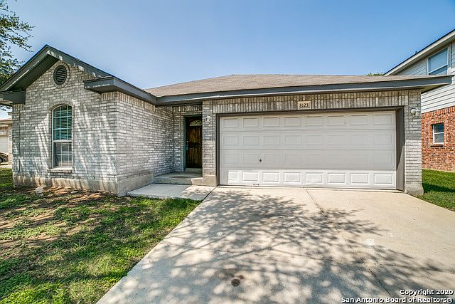 1st image of 8123 Grissom Cir