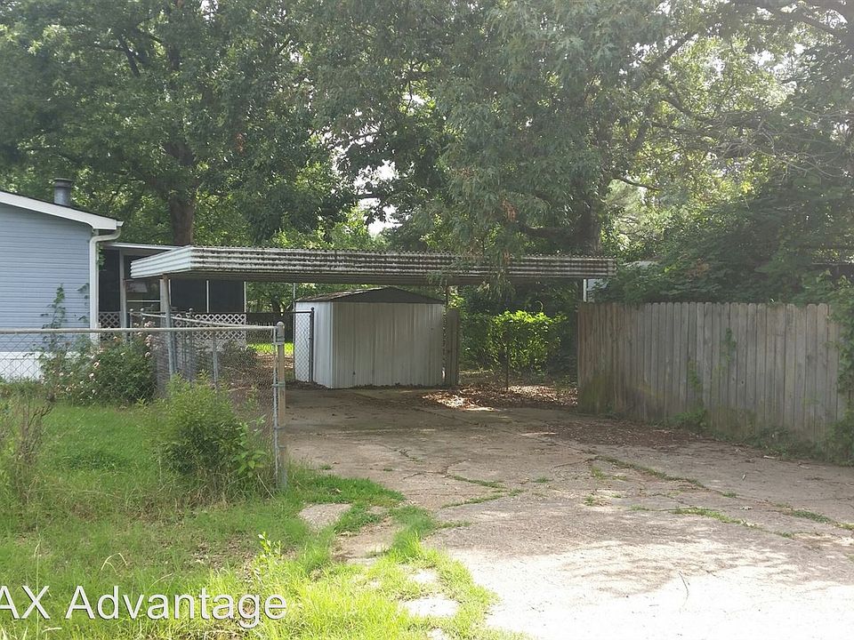 2nd image of 3304 Lorraine St