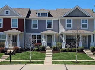 320 Countryshire Dr, Lake Saint Louis, MO 63367