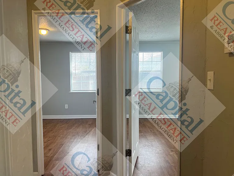 407 E Key Blvd — Photo 10