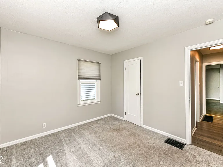 5301 Evanston Ave — Photo 23