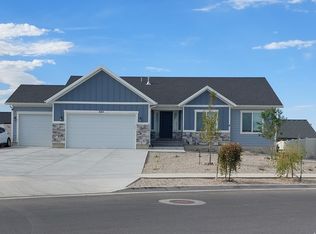 644 W Prairie Hawk Way, Grantsville, UT 84029