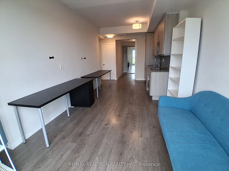 297 College St #821 — Photo 5