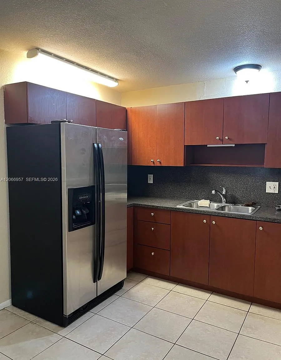 Lauderdale North Park Sec — Photo 1