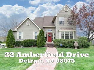 32 Amberfield Dr, Delran, NJ 08075