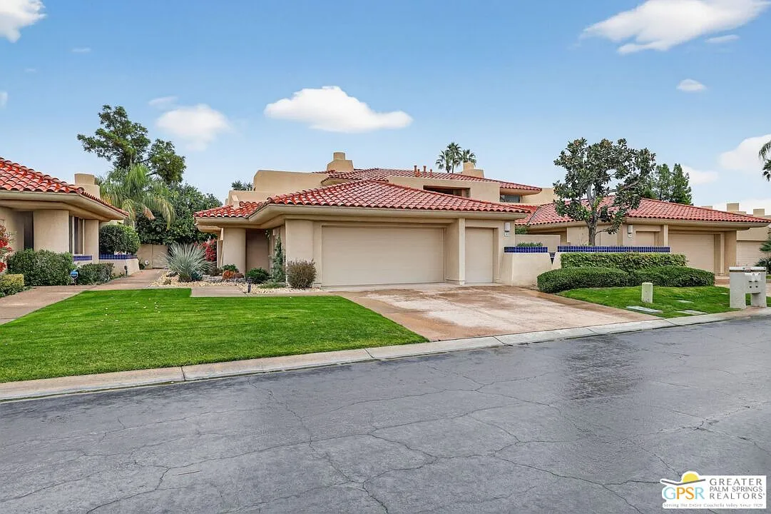 3 bed, 4.0 bath, 3112 sqft, $7,900 — Photo 1