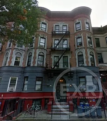 Rented by EXR | media 19