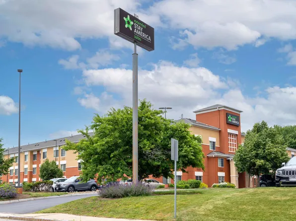 Boston - Marlborough, 19 Northboro Rd E, Marlborough, MA 01752