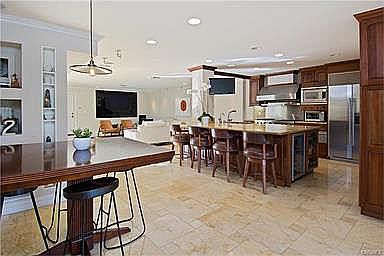4th image of 4527 Park Allegra