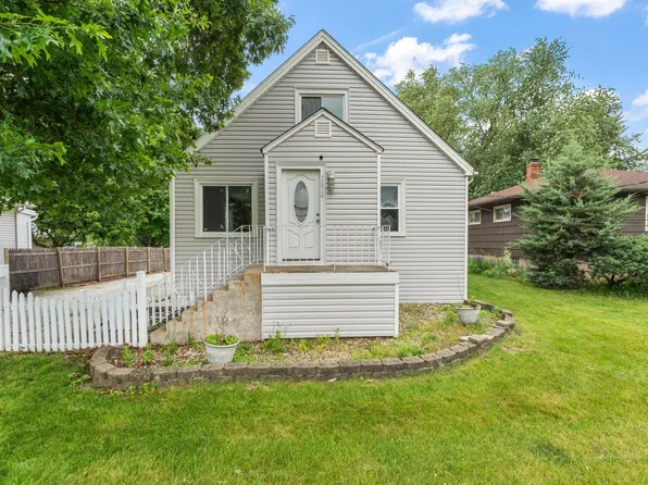 3834 173rd St, Hammond, IN 46323