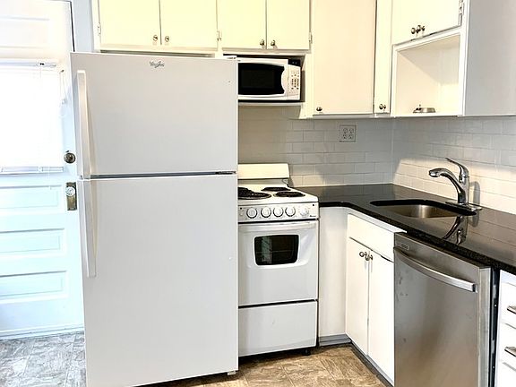 2nd image of 3433 Central St Unit 103