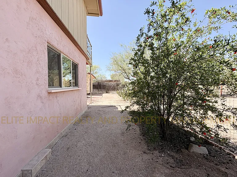 2819 N Woodland Ave #1 — Photo 21