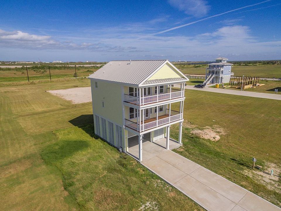 1st image of 8 Grand Beach Blvd