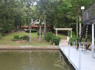 435 Lakewood Dr, Muscle Shoals, AL 35661
