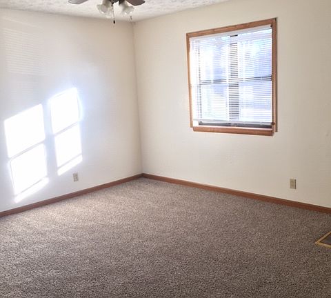 4th image of 1166 S Glenn Ave APT A