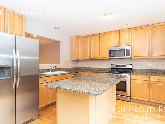 2nd image of 1513 N Clybourn Ave #C