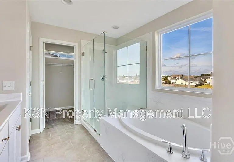 196 Brickhill Cir — Photo 19