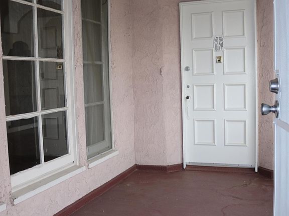 4th image of 8206 Blackburn Ave
