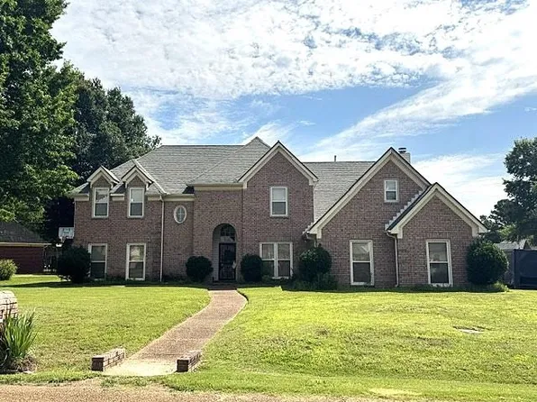 3376 Sara Woods Dr, Memphis, TN 38133